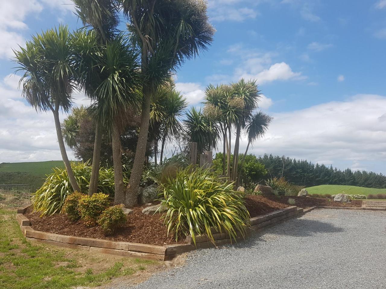 Above The River Karapiro Bed & Breakfast Esterno foto