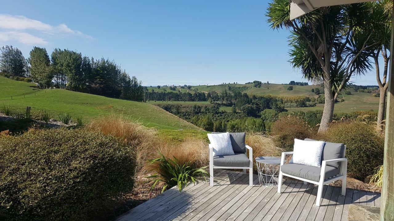 Above The River Karapiro Bed & Breakfast Esterno foto