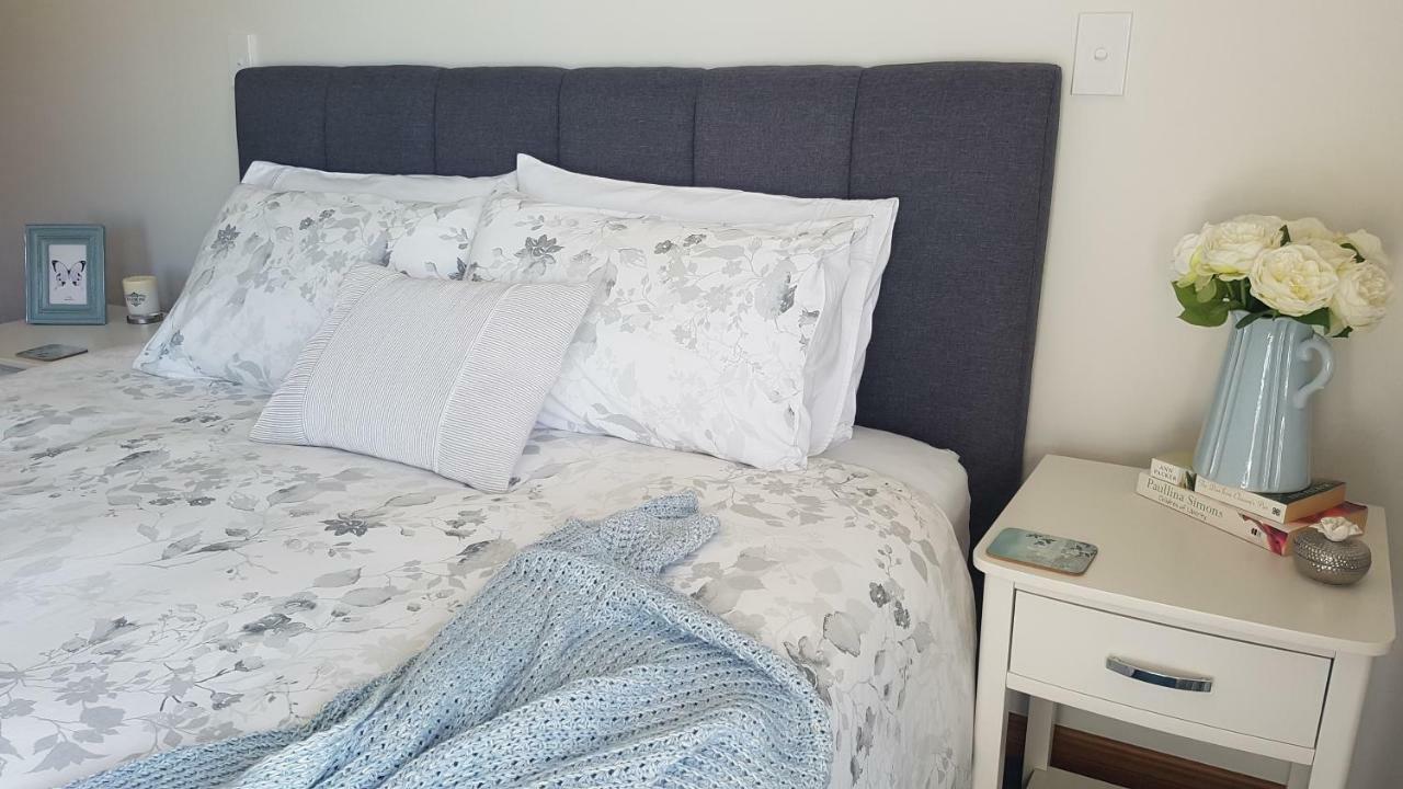 Above The River Karapiro Bed & Breakfast Esterno foto